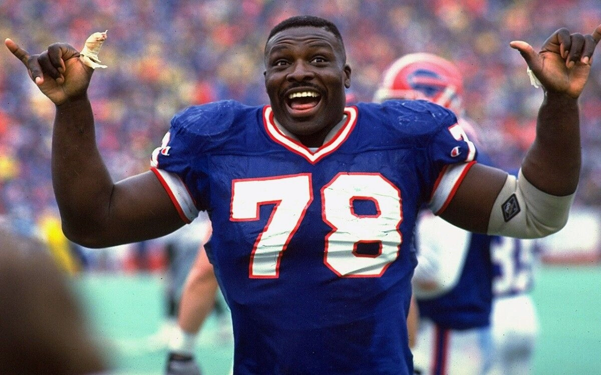 Bruce Smith Signed Buffalo Bills Jersey (Beckett) NFL All-Time Sack Leader w/200