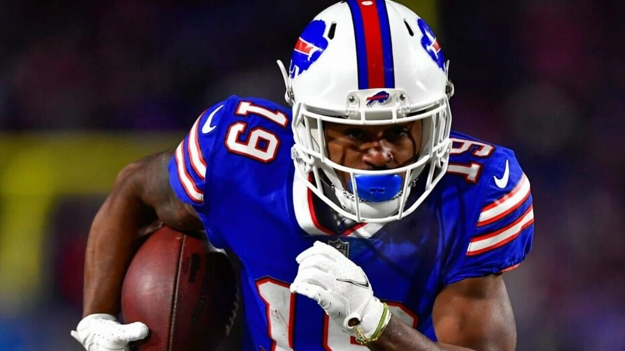Isaiah McKenzie Signed Buffalo Bills Flash Alternate Speed Mini Helmet (Beckett)