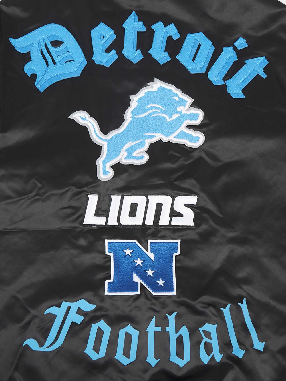 NFL DETROIT LIONS OLD ENGLISH MEN'S RIB SATIN JACKET (BLACK)