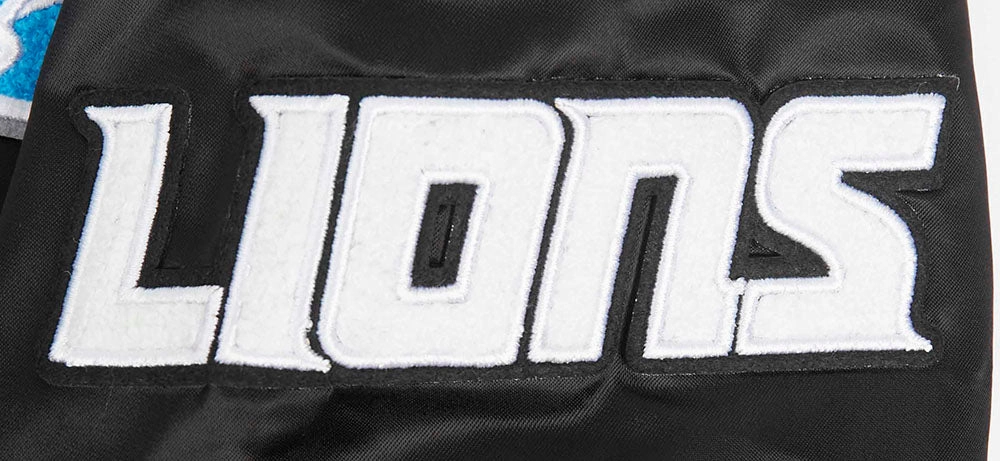 NFL DETROIT LIONS OLD ENGLISH MEN'S RIB SATIN JACKET (BLACK)