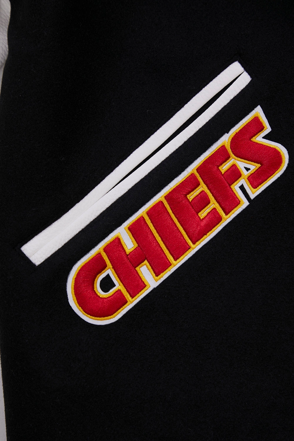NFL KANSAS CITY CHIEFS CLASSIC WOOL MEN'S VARSITY JACKET (BLACK/WHITE)