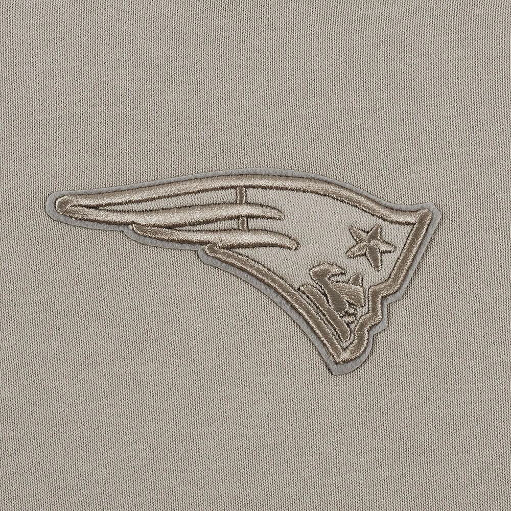NFL NEW ENGLAND PATRIOTS NEUTRAL WOMEN'S FLEECE CREWNECK (TAUPE)