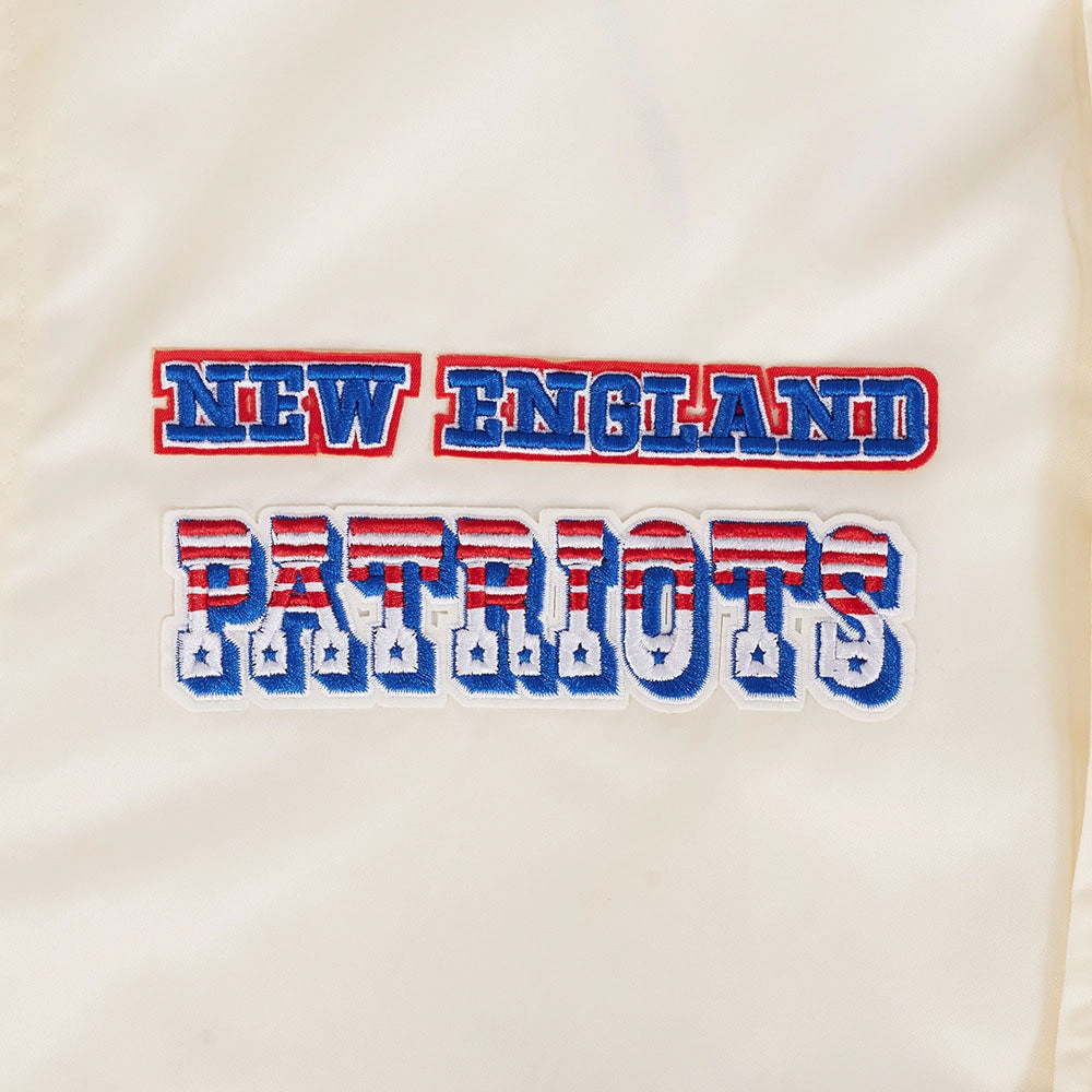 NFL NEW ENGLAND PATRIOTS RETRO CLASSIC MEN'S RIB SATIN JACKET (EGGSHELL/ ROYAL BLUE)