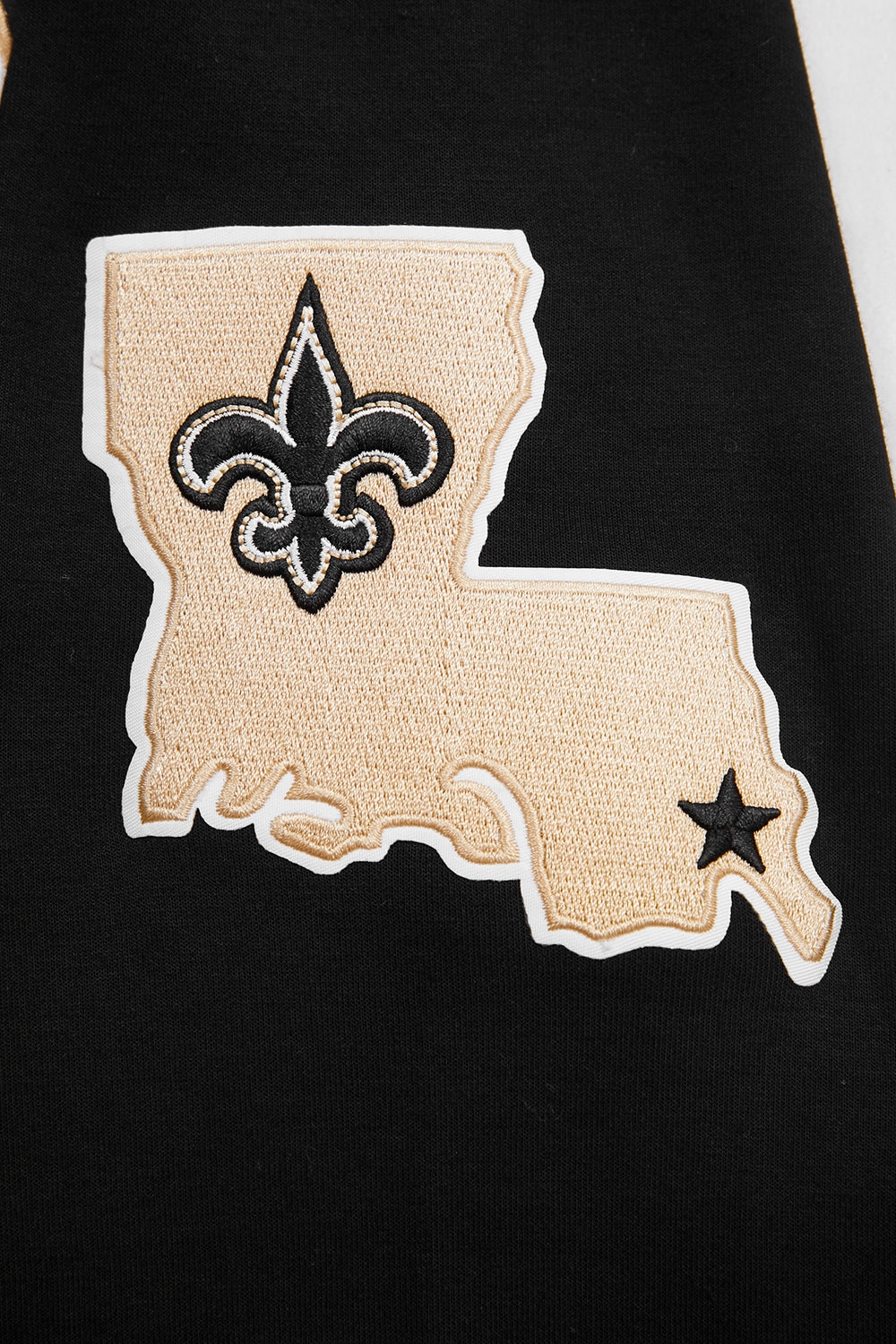 NFL NEW ORLEANS SAINTS CLASSIC CHENILLE MEN'S DOUBLE KNIT PULLOVER HOODIE (BLACK)