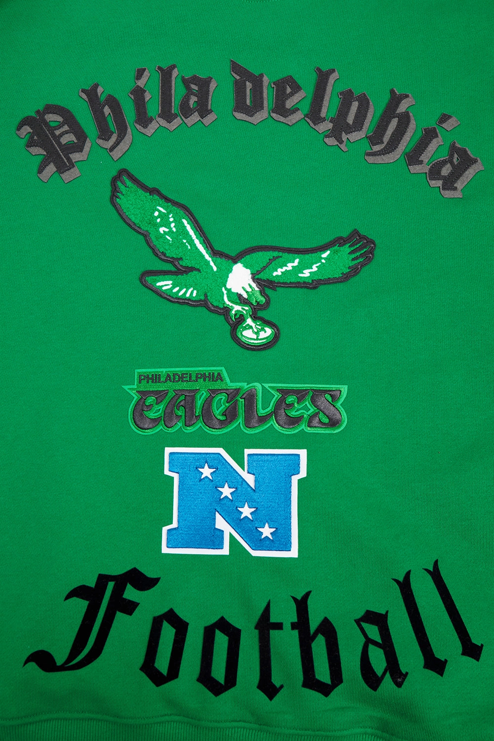 NFL PHILADELPHIA EAGLES RETRO OLD ENGLISH MEN'S CREWNECK (KELLY GREEN)