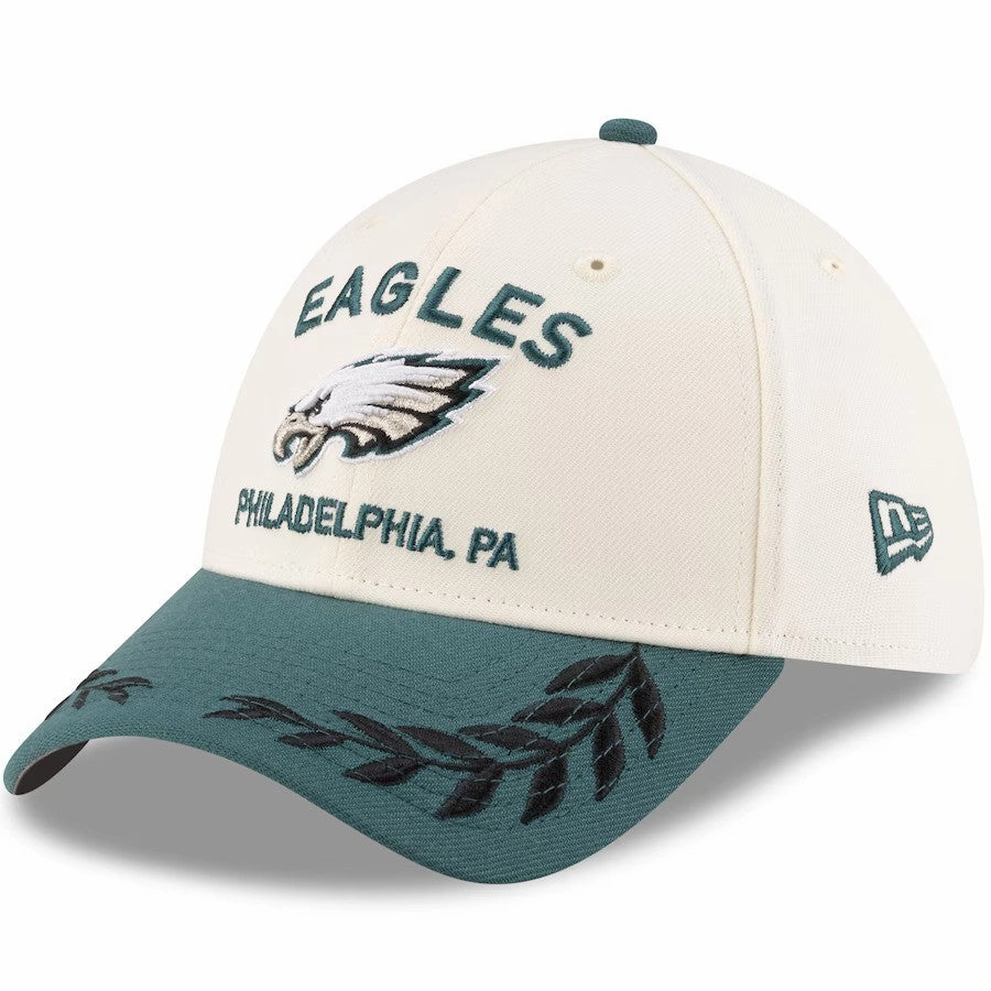 Philadelphia Eagles NFL New Era 2025 NFL Draft 39THIRTY Flex Hat - Cream/Midnight Green