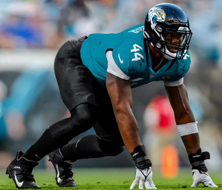 Travon Walker Signed Jacksonville Jaguars Jersey (Beckett) 2022 #1 Overall Pick