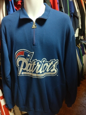 Vintage 90s NEW ENGLAND PATRIOTS NFL Starter Sweatshirt M