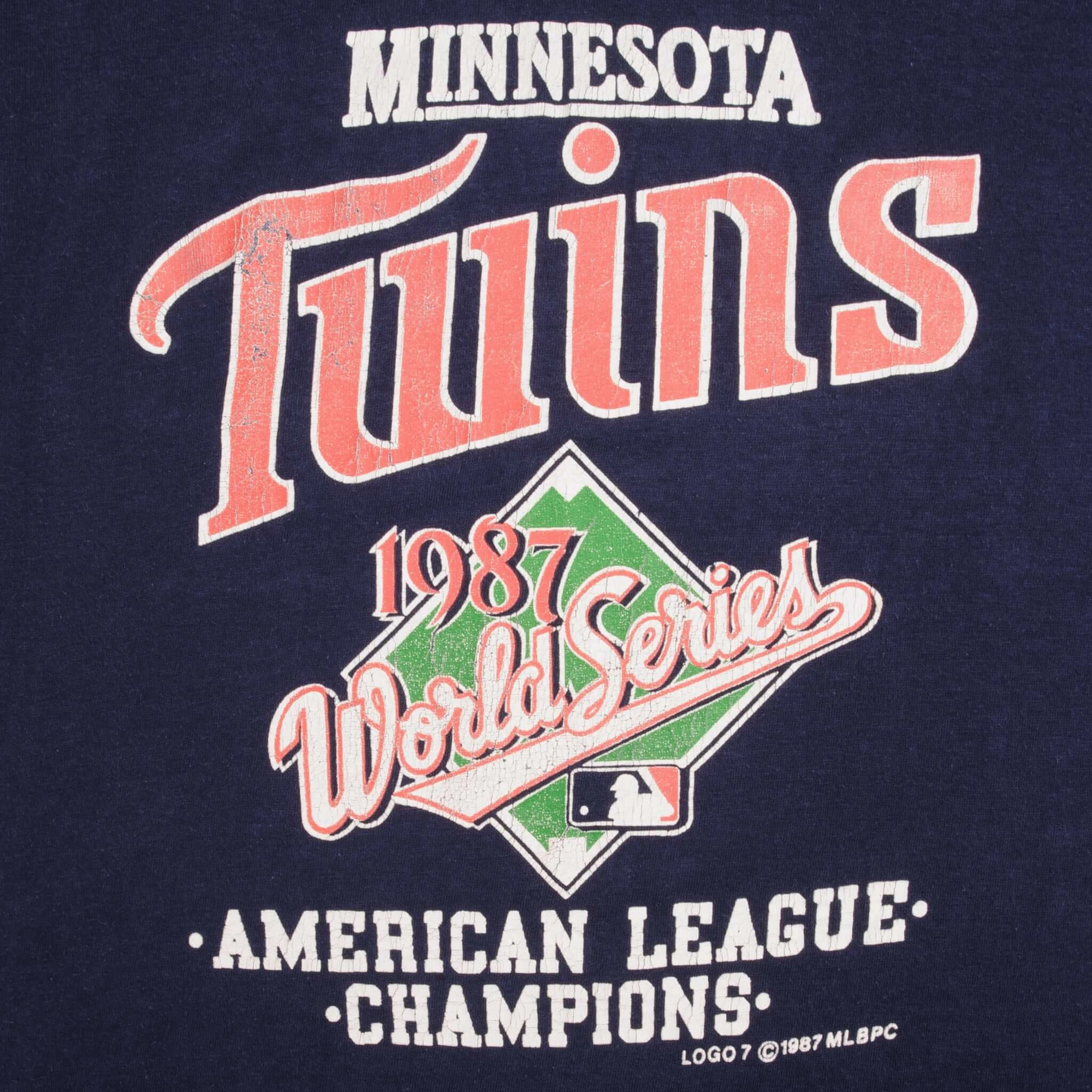 VINTAGE MLB MINNESOTA TWINS WORLD CHAMPIONS 1987 TEE SHIRT SZE SMALL MADE IN USA