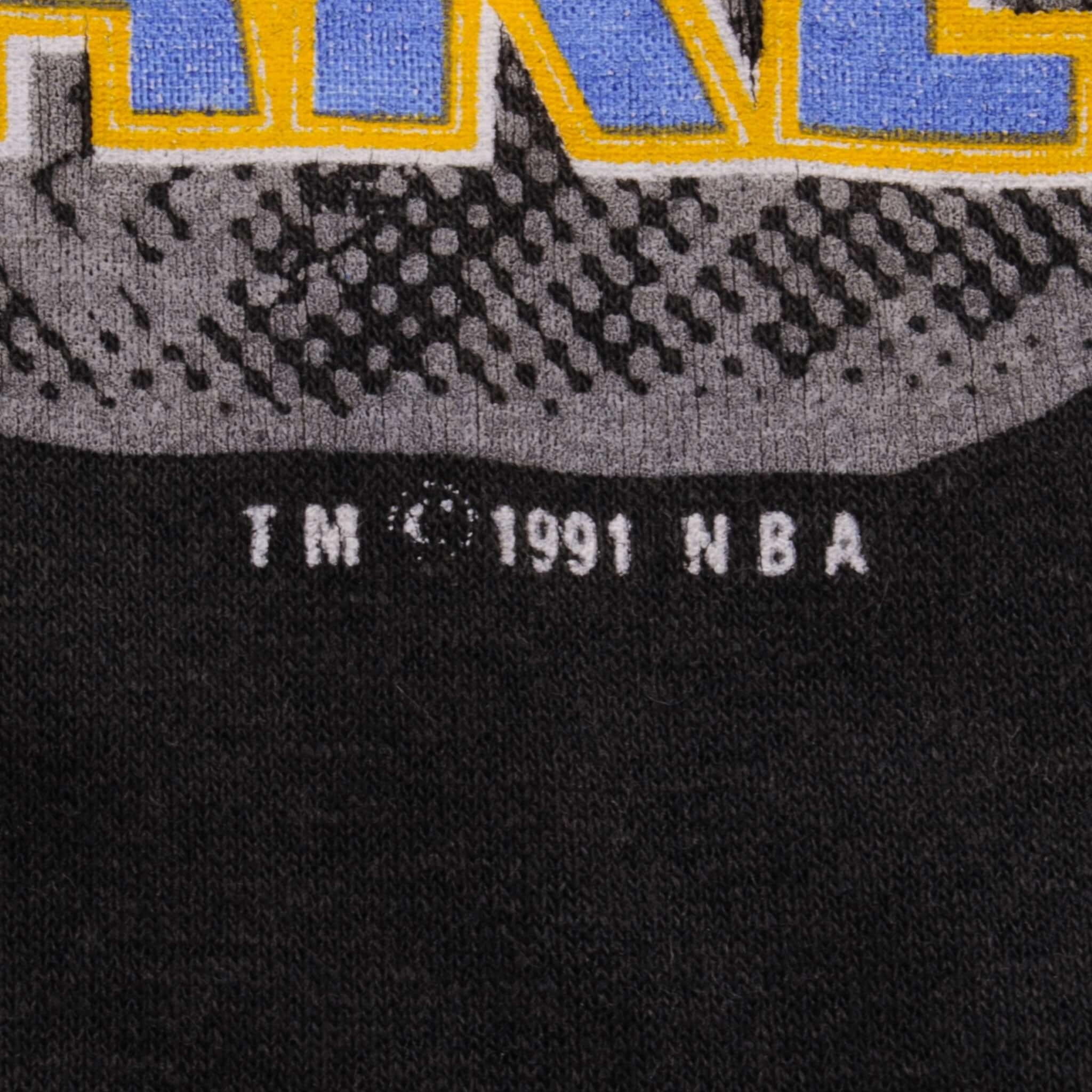 VINTAGE NBA CHICAGO BULLS VS LA LAKERS TEE SHIRT 1991 MEDIUM MADE IN USA