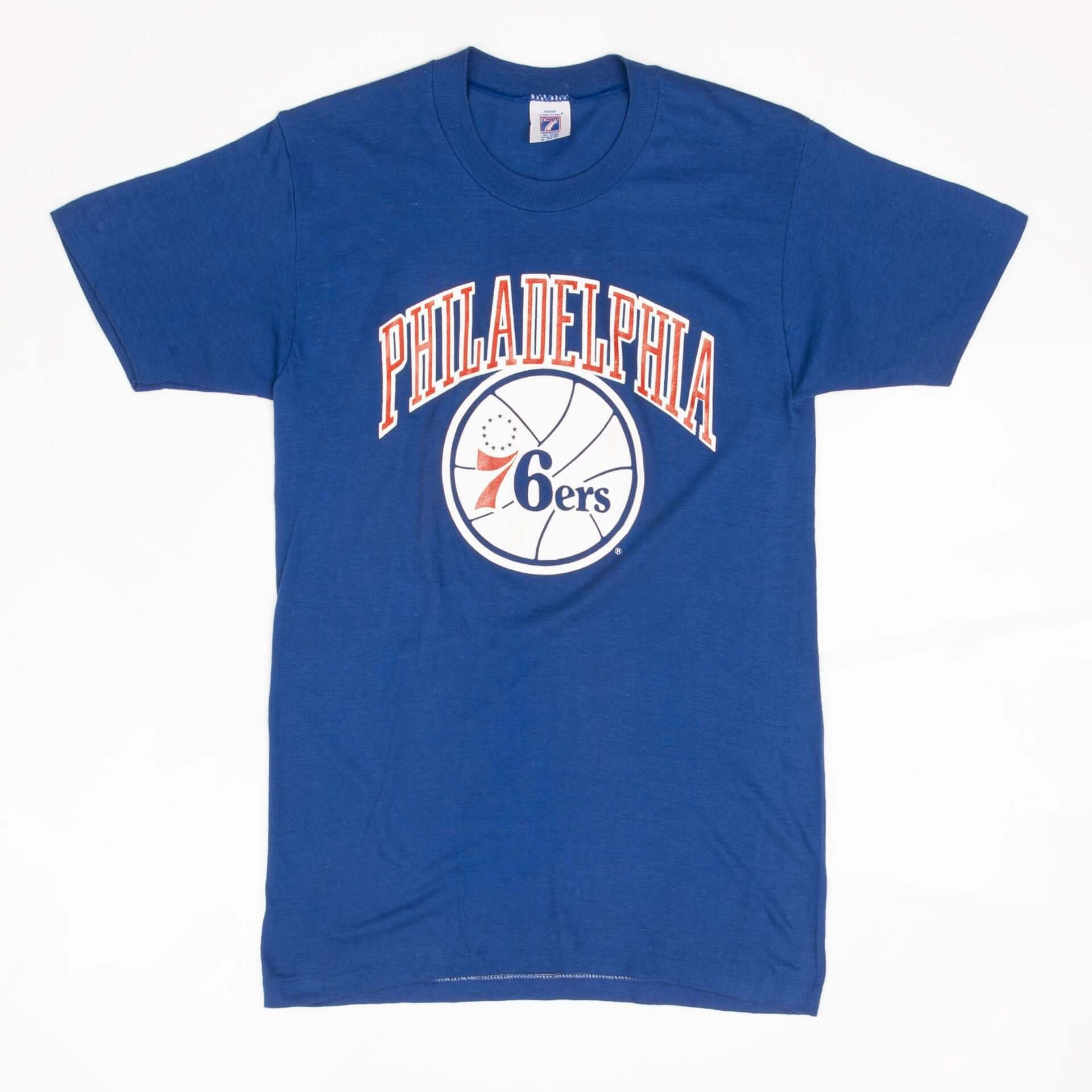 VINTAGE NBA PHILADELPHIA 76ERS TEE SHIRT 1980S SIZE SMALL MADE IN USA